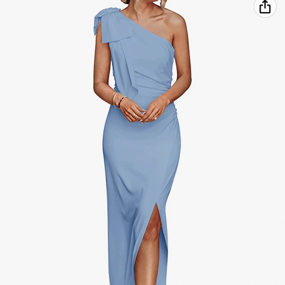 One shoulder gown - Picture 5 of 10